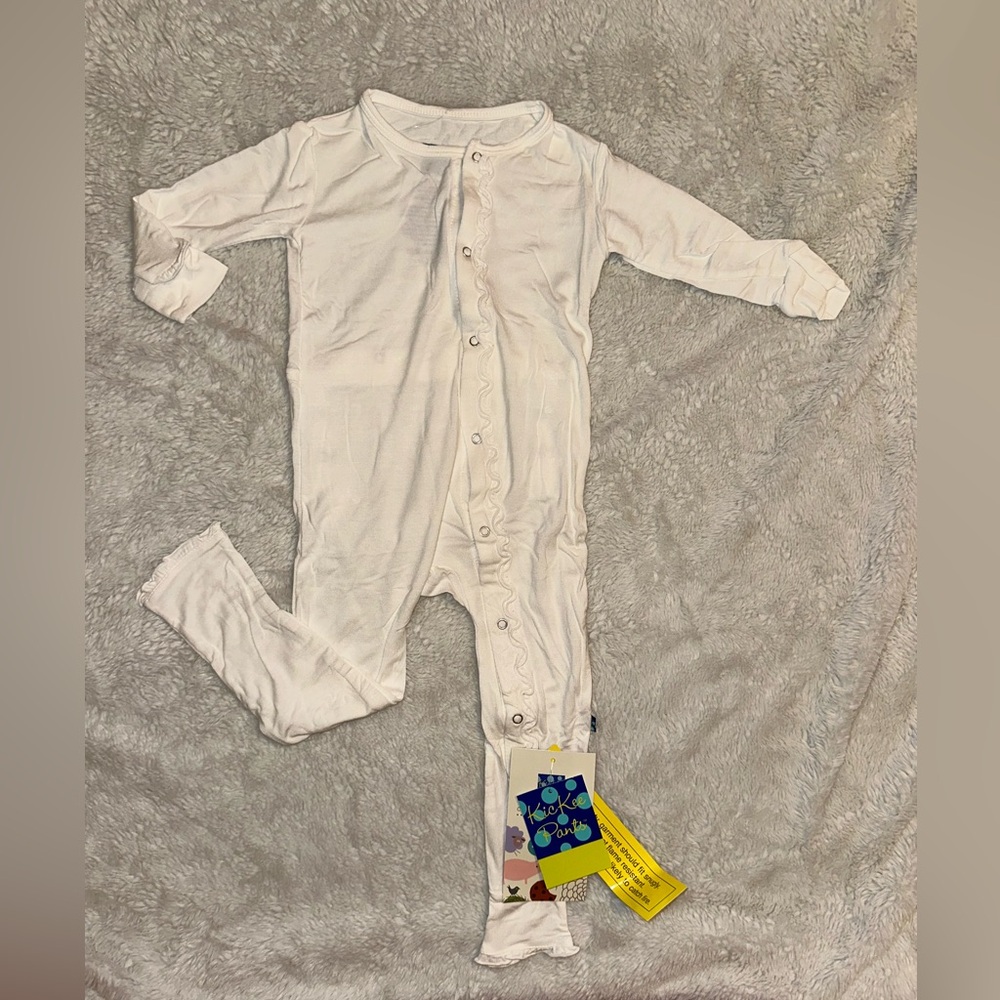 NWT Kickee Ruffle Romper - Picture 2 of 4
